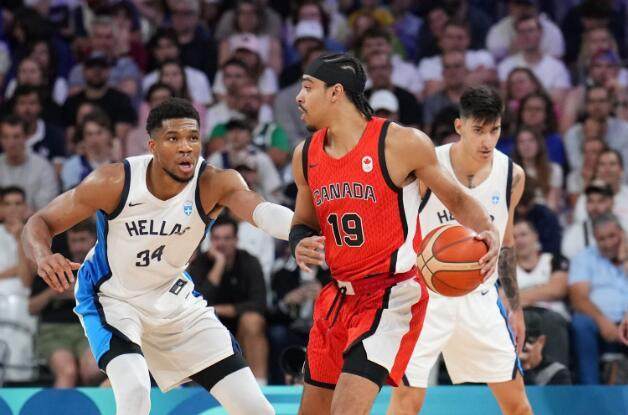 字母哥巨变之旅：11年前未入籍，如今成希腊名片