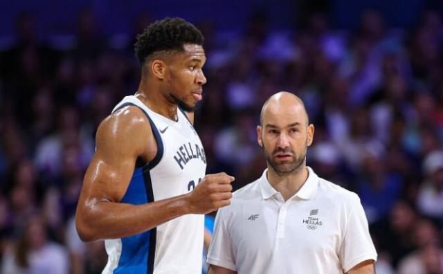 字母哥巨变之旅：11年前未入籍，如今成希腊名片